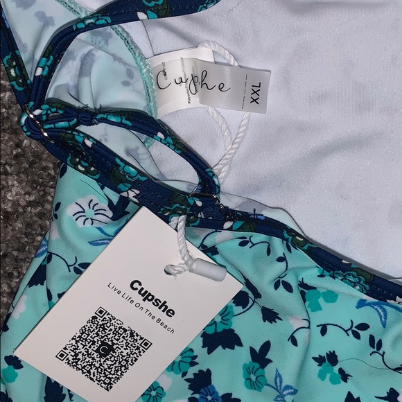 🦩🚨Cupshe Blue Floral One Piece🚨🦩 - Picture 4 of 5